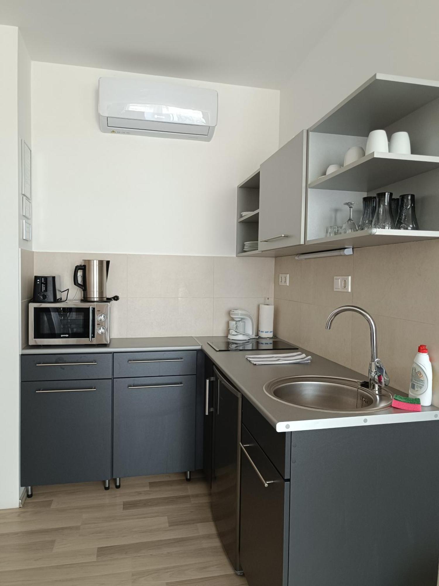 Ujhely Apartmanhaz Siofok Ngoại thất bức ảnh