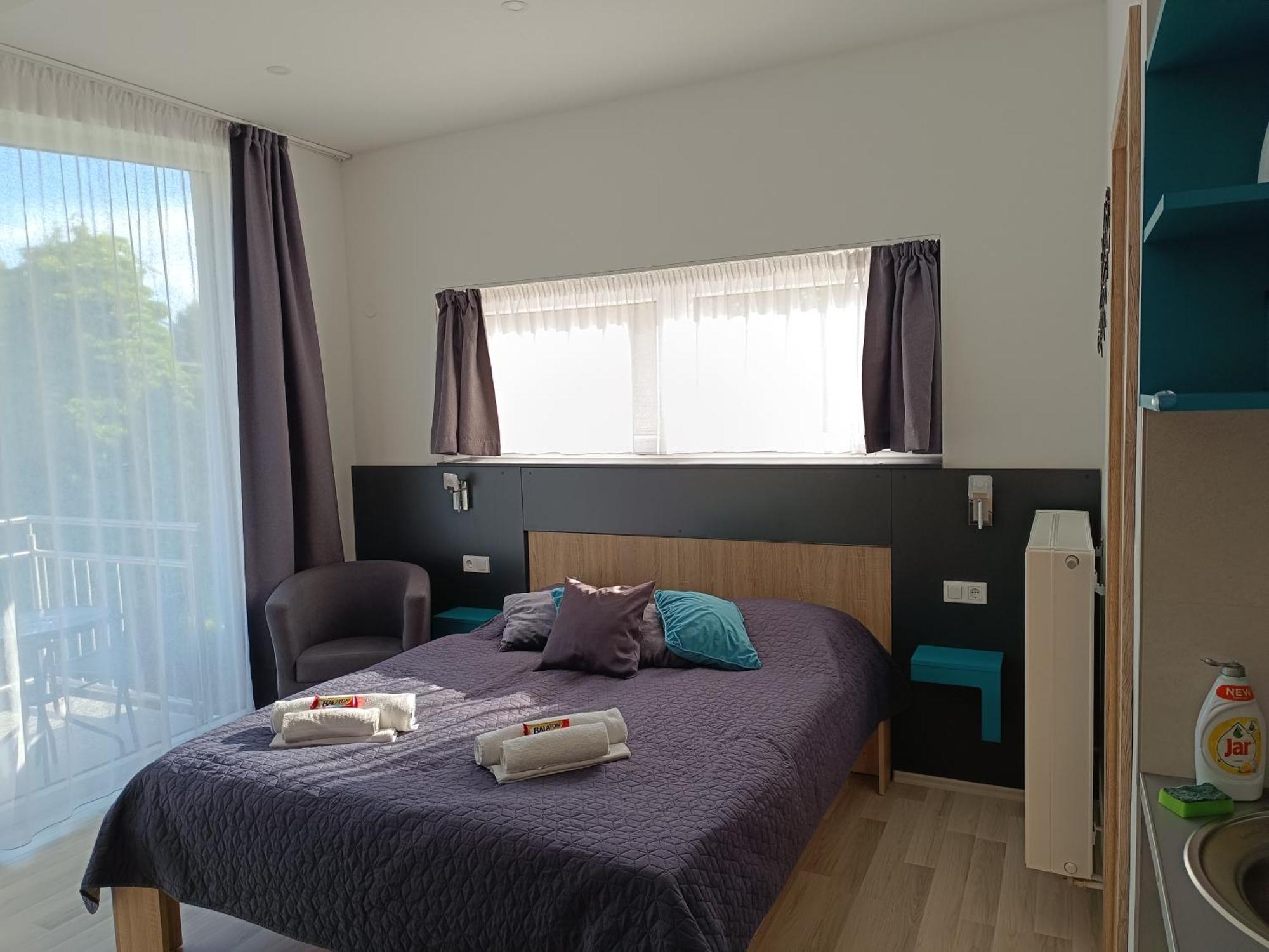 Ujhely Apartmanhaz Siofok Ngoại thất bức ảnh