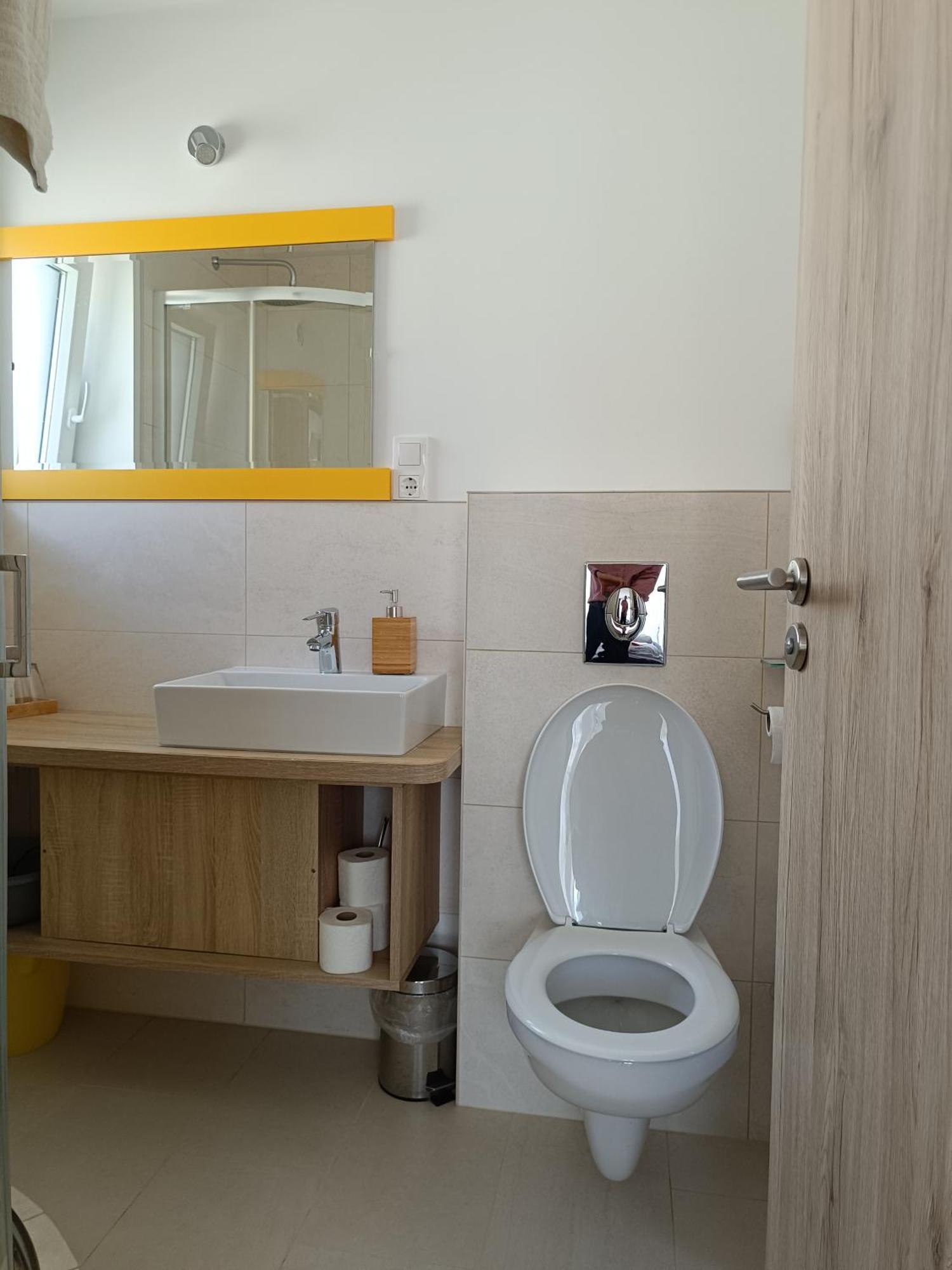 Ujhely Apartmanhaz Siofok Ngoại thất bức ảnh