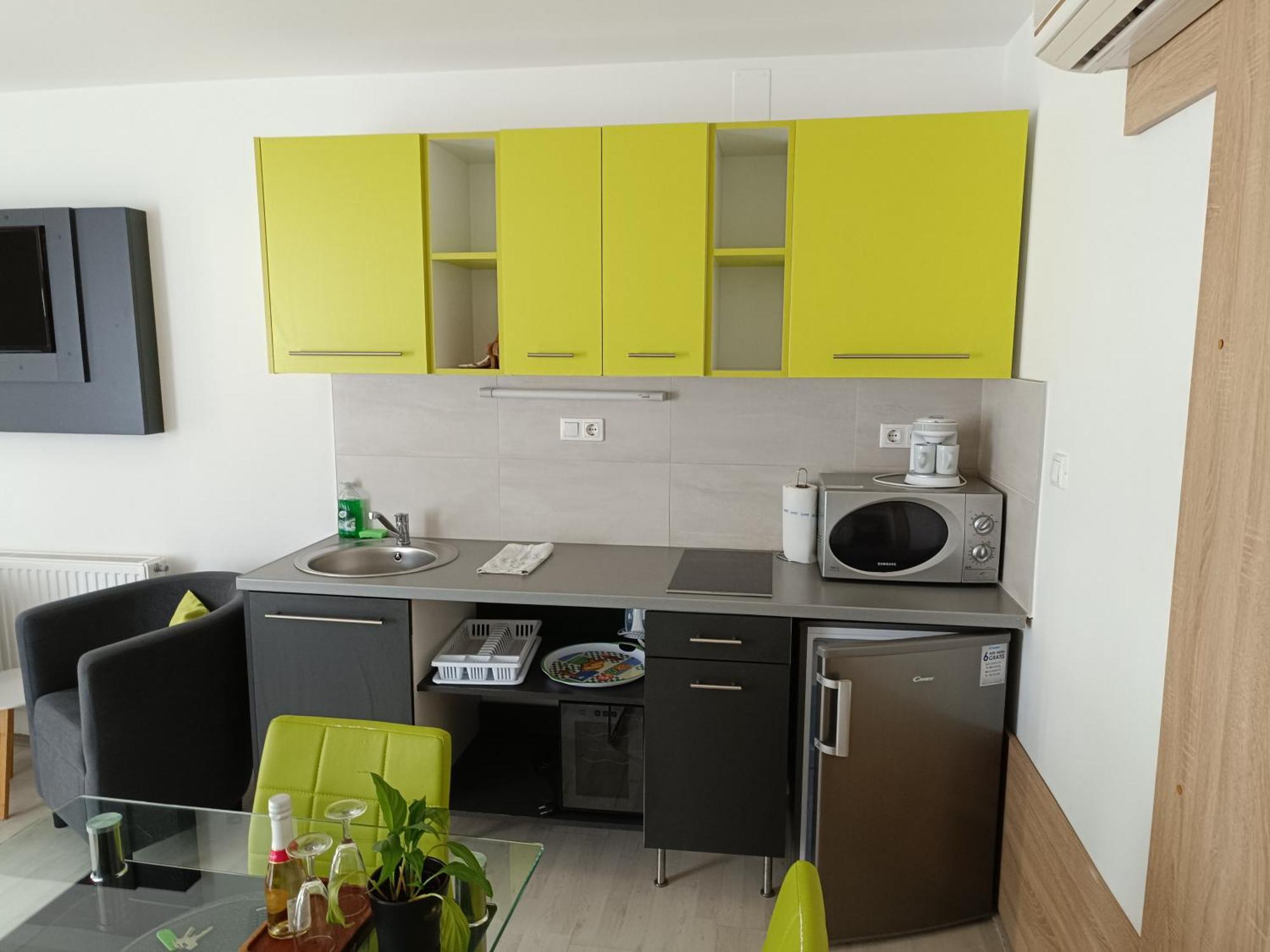 Ujhely Apartmanhaz Siofok Ngoại thất bức ảnh