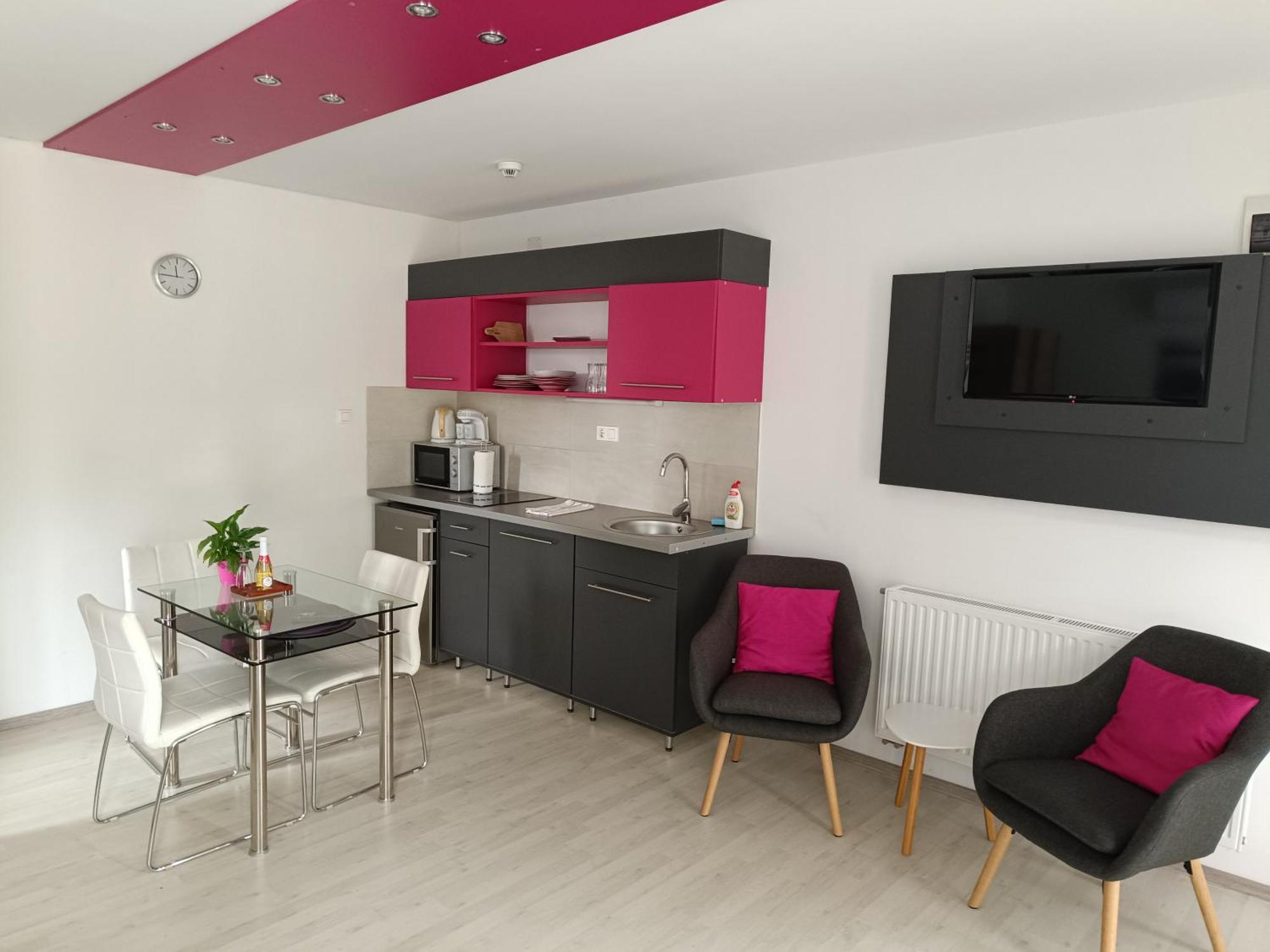 Ujhely Apartmanhaz Siofok Ngoại thất bức ảnh