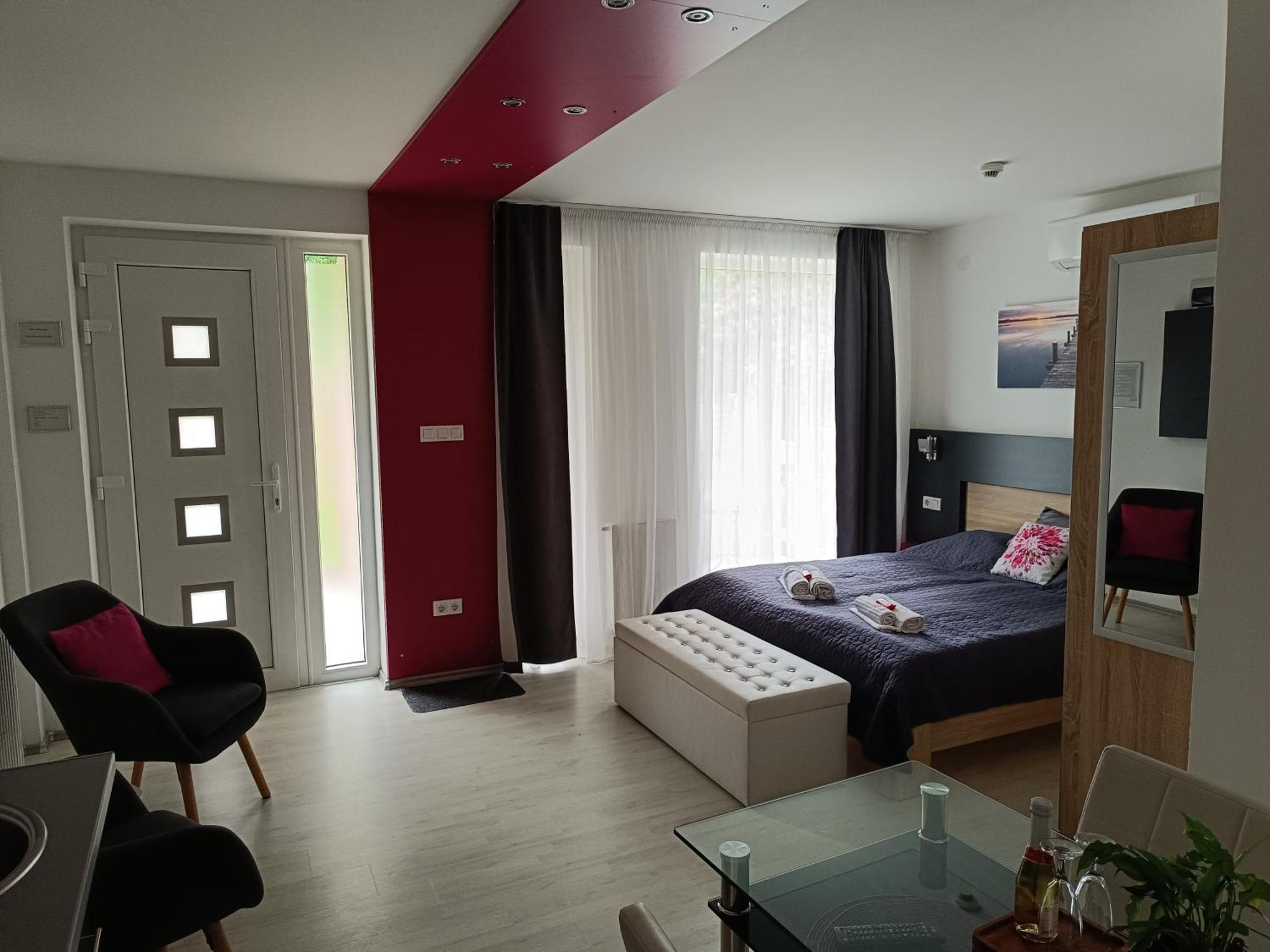 Ujhely Apartmanhaz Siofok Ngoại thất bức ảnh