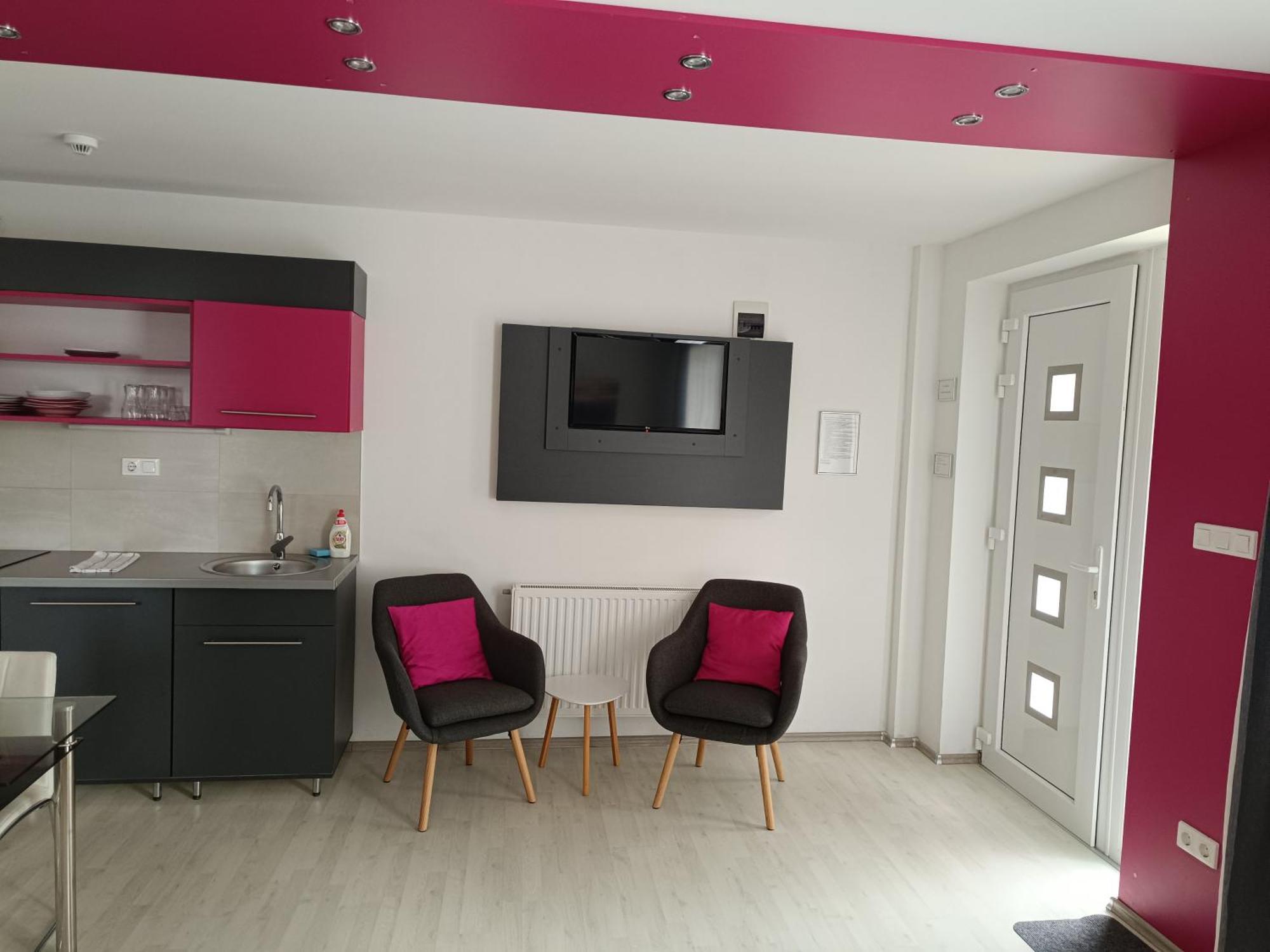 Ujhely Apartmanhaz Siofok Ngoại thất bức ảnh